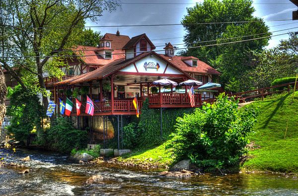 Restaurants Cafe International